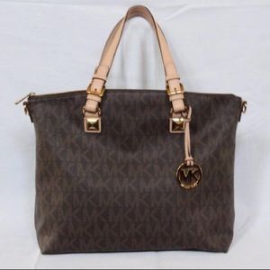 ⛔️SOLD⛔️ Michael Kors Handbag